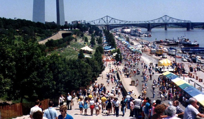 Historic photo of the overlook stairs during a VP Fair. The stairs are part of the cultural and historic landscape at the Jefferson National Expansion Memorial.